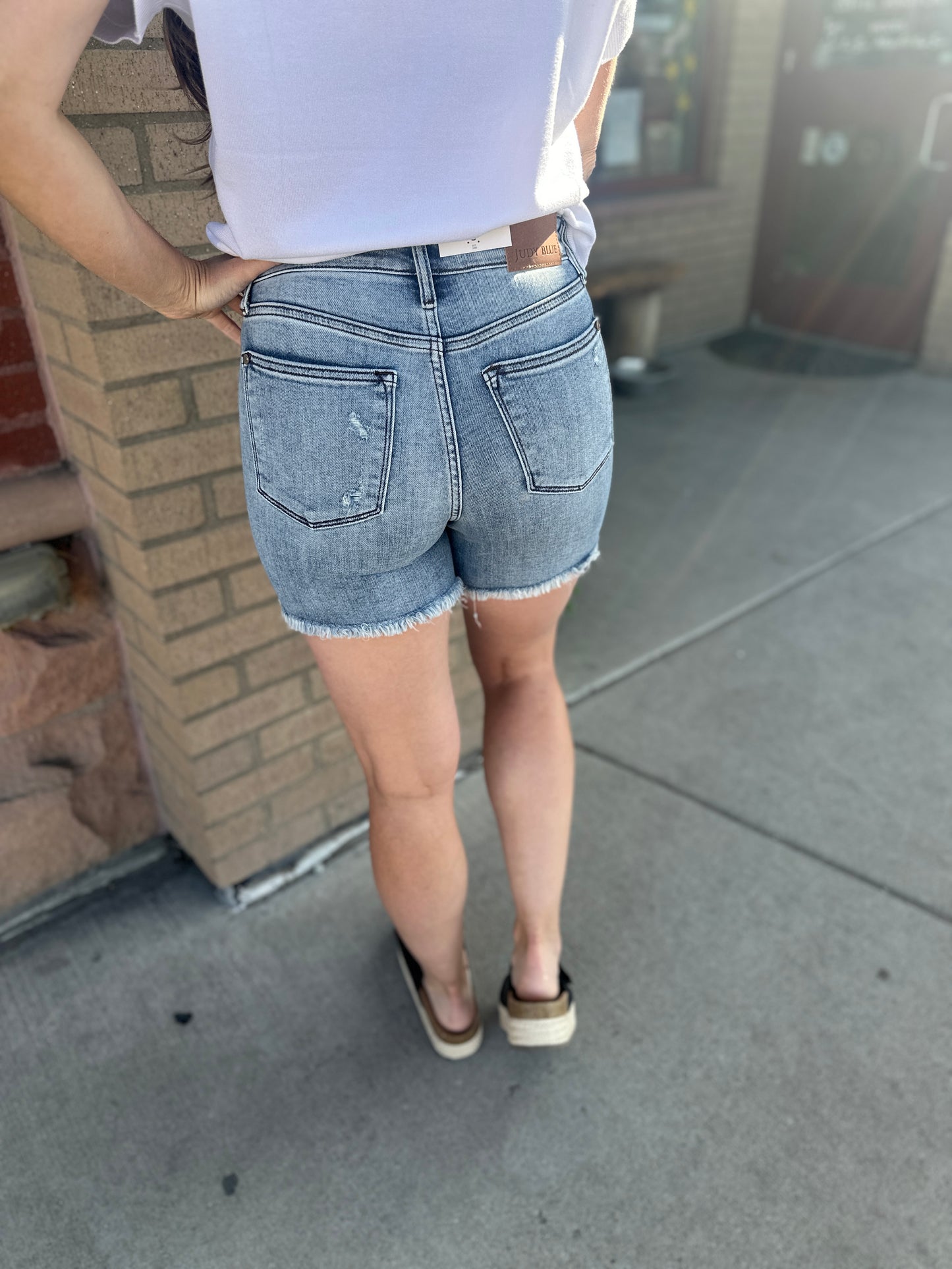 Candance Frayed Hem Shorts