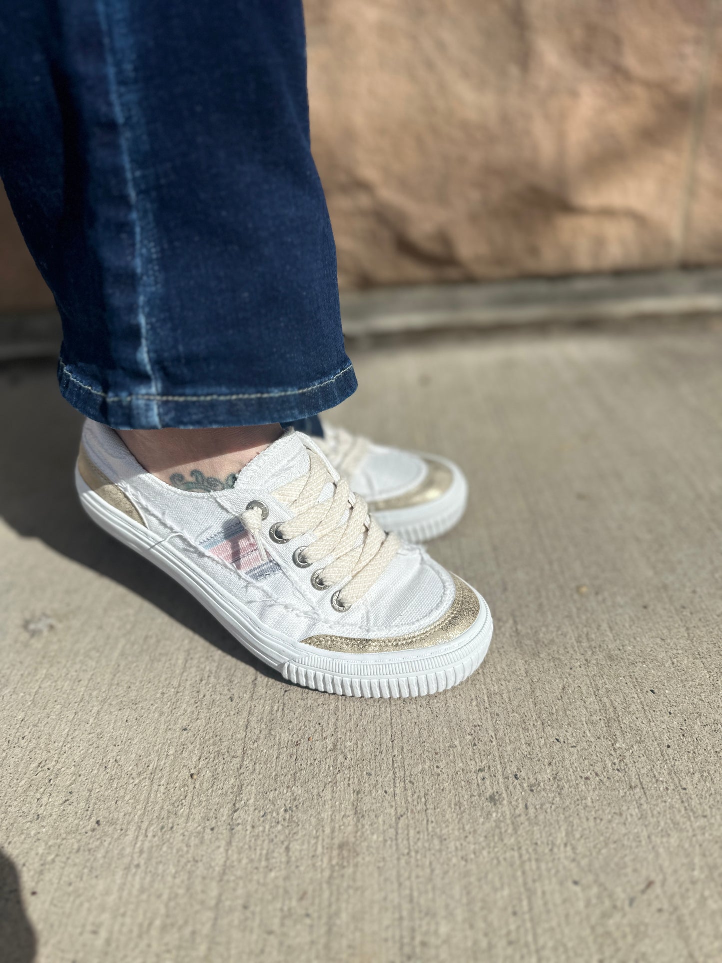 Multi Cozumel Sneaker