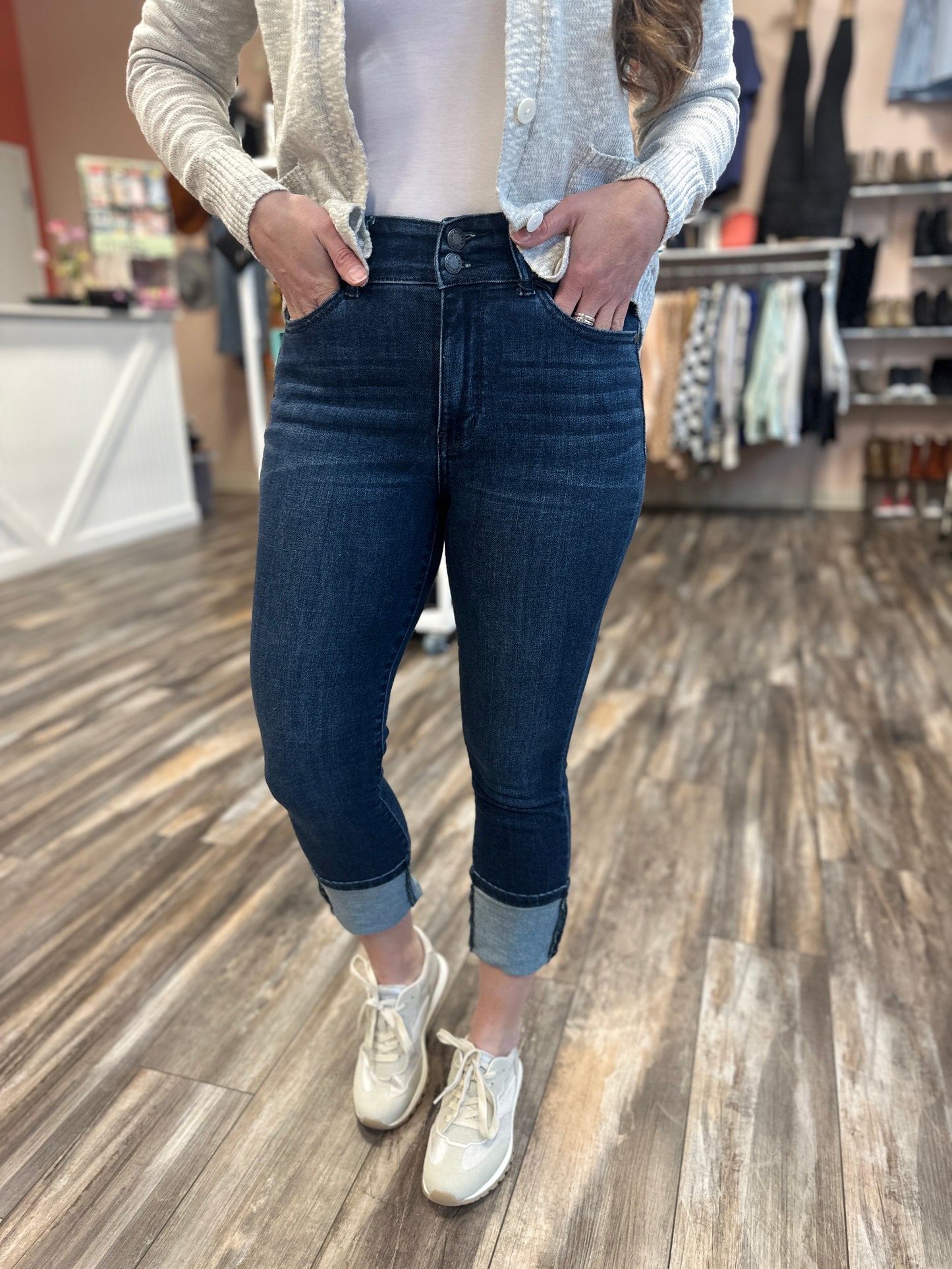 Lilly Double Button Capri