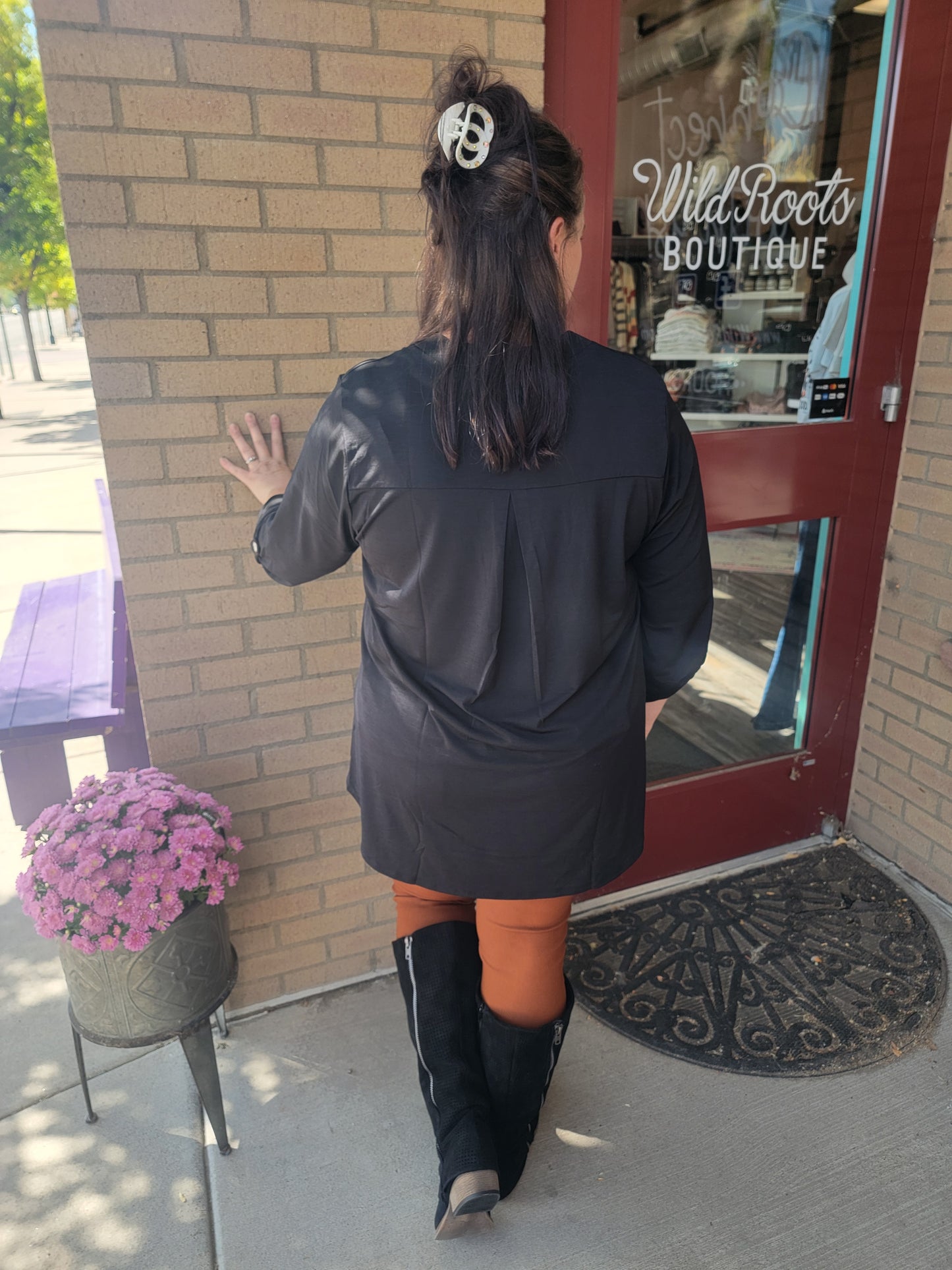 Solid Black 3/4 Sleeve Blouse