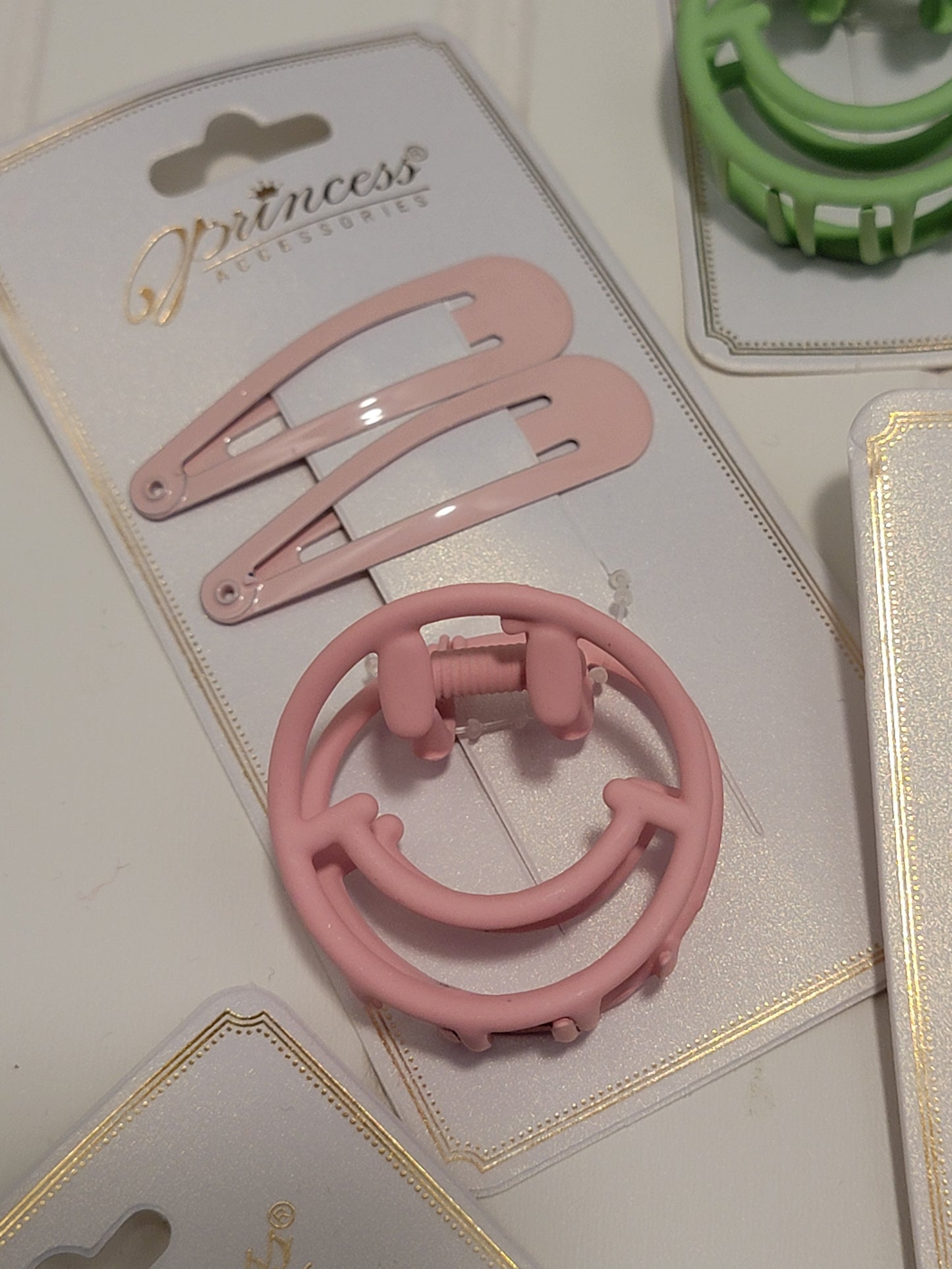 Smiley Face & Snap Clip Set
