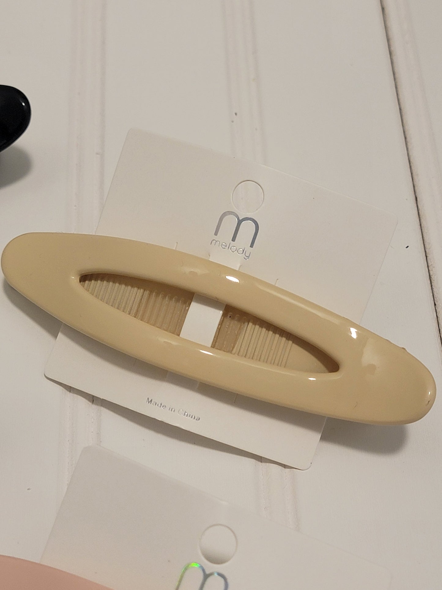 Oval Fish Hair Clip