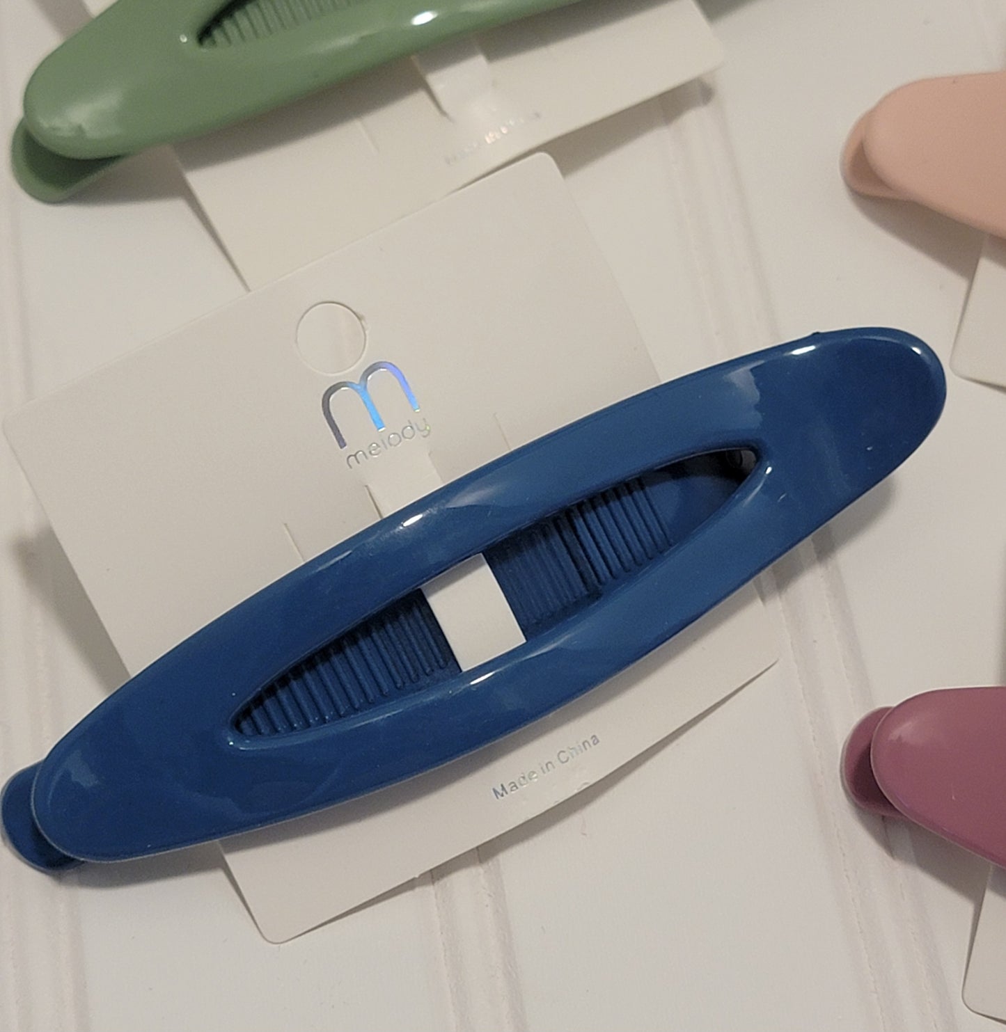 Oval Fish Hair Clip