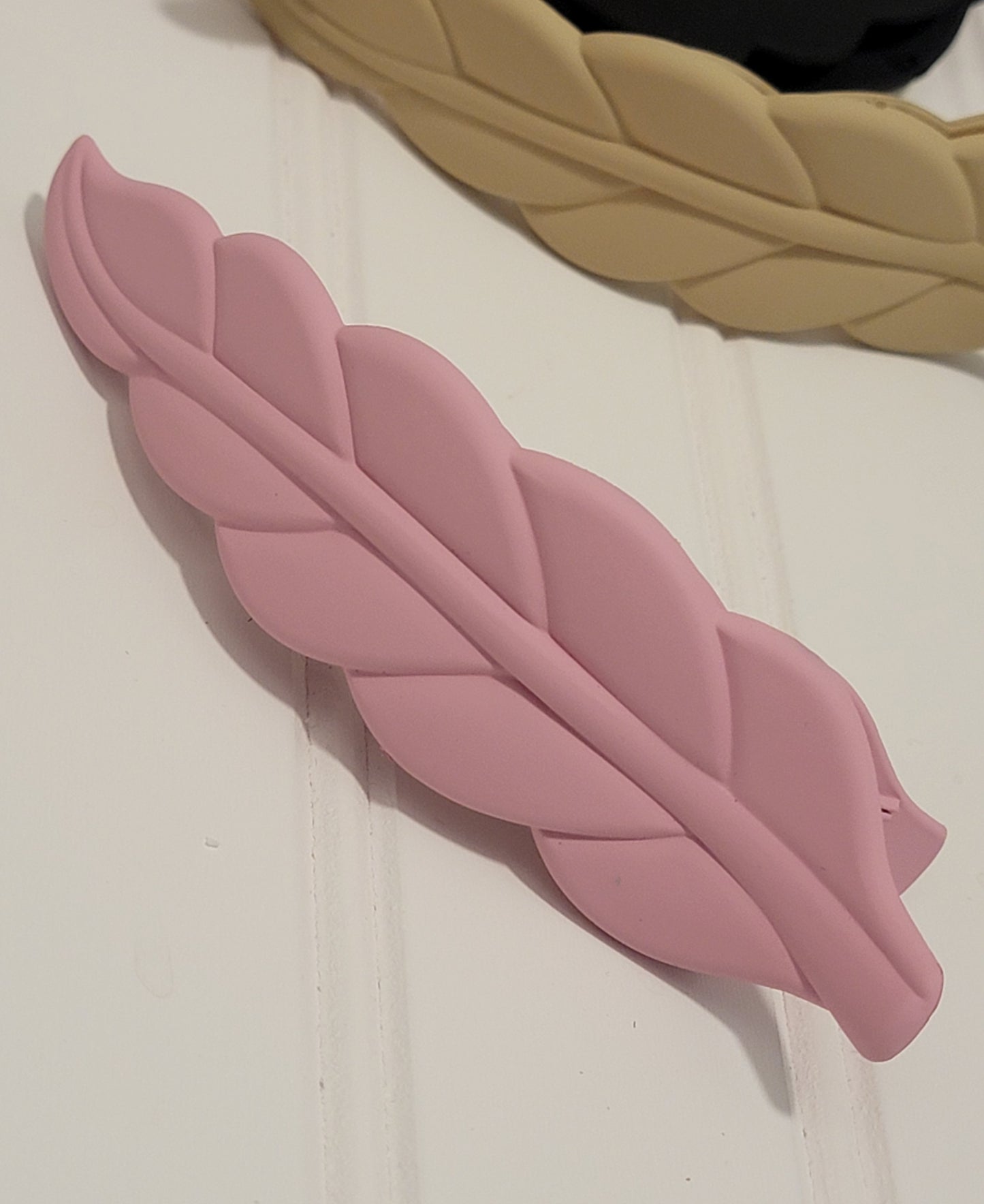 Matte Leaf Hair Clip