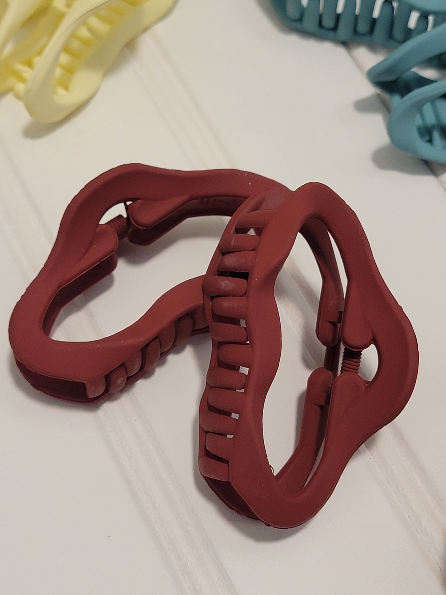 Matte Geometric Hollow Clip set