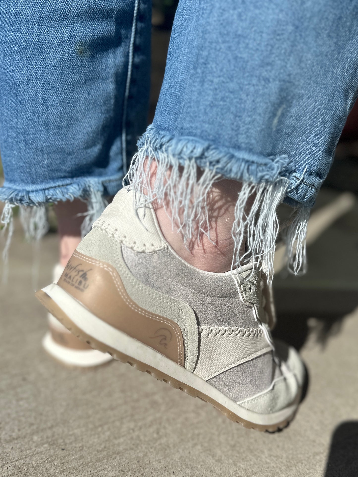 Valley Sneakers