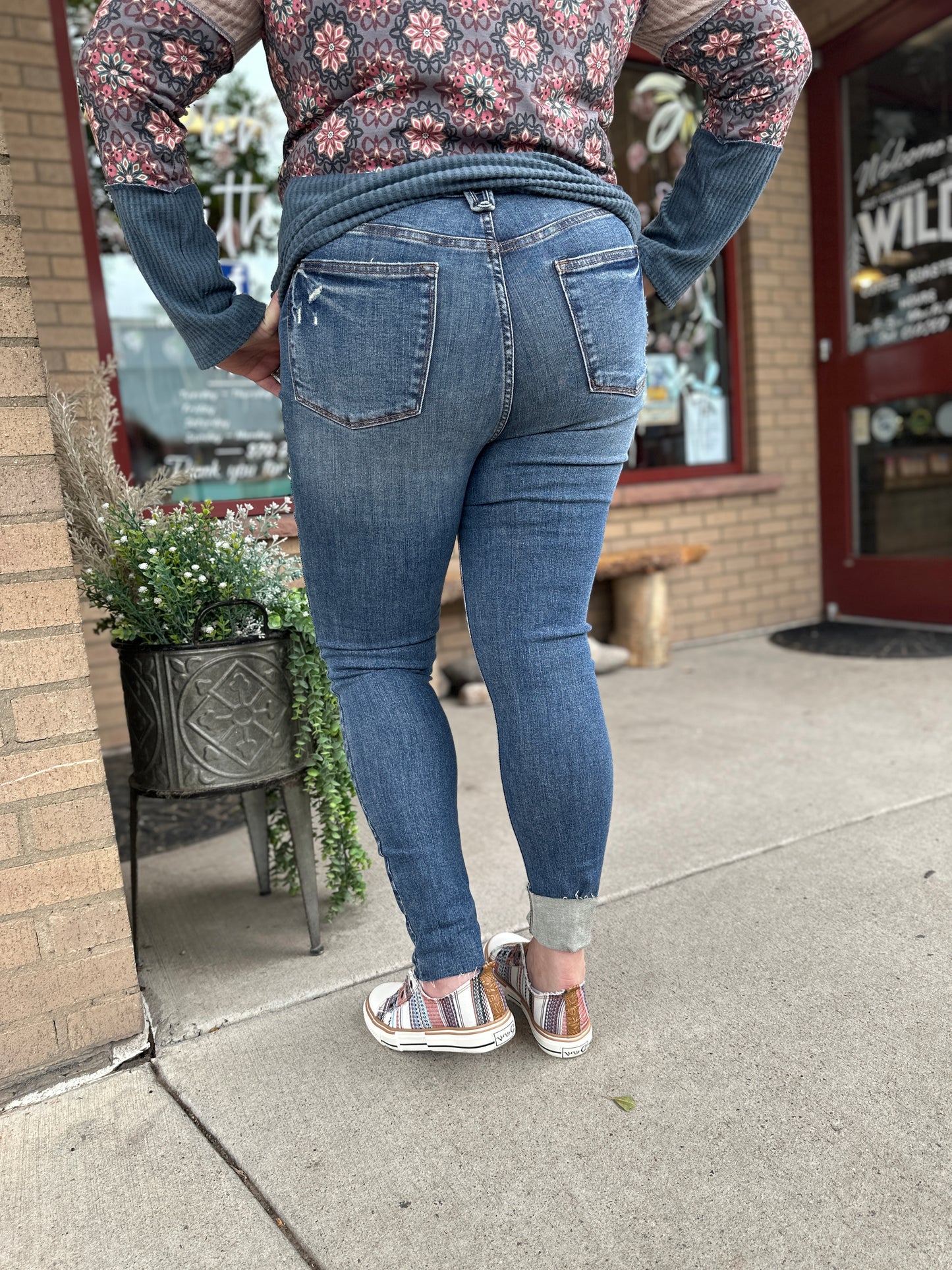 Vintage Bella Destroy Skinny Jean