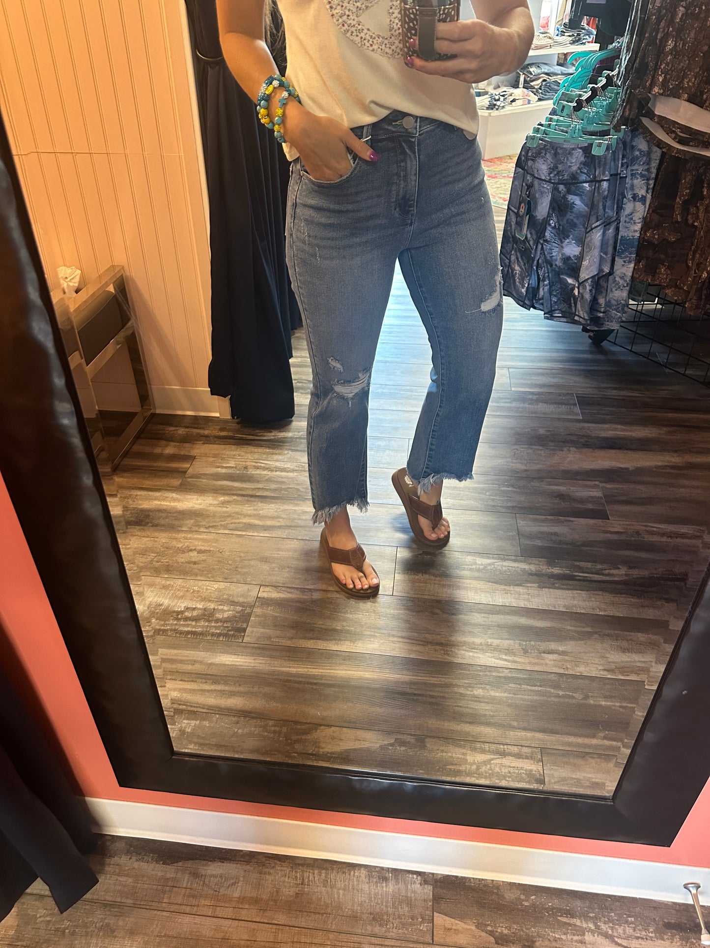 Cropped Kendra Frayed Jeans