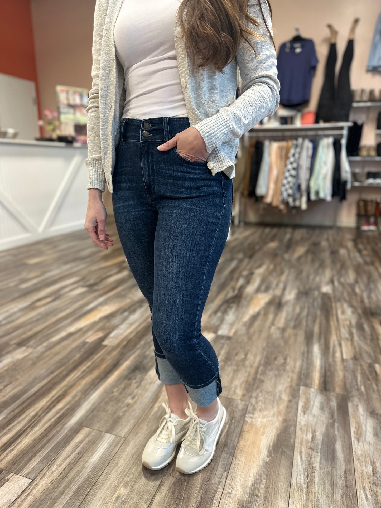 Lilly Double Button Capri
