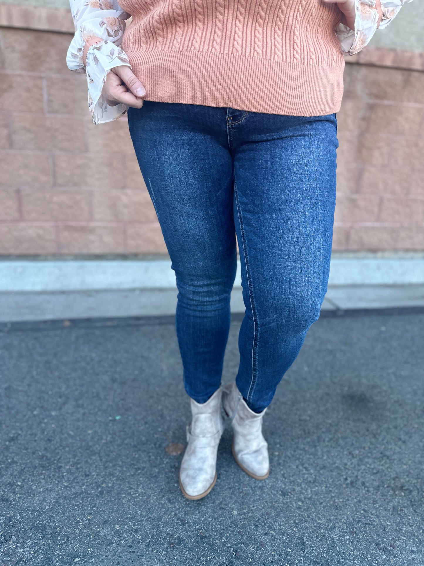 Straight Leg "Julia" Jeans