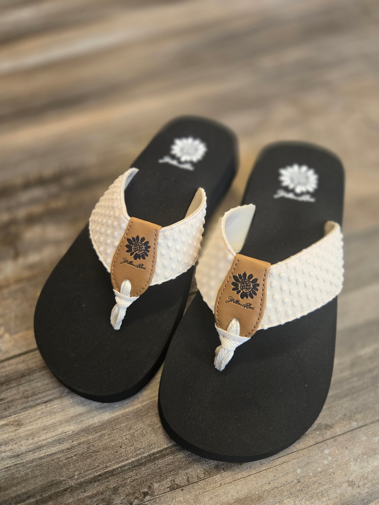 Falava Ivory Flip Flop