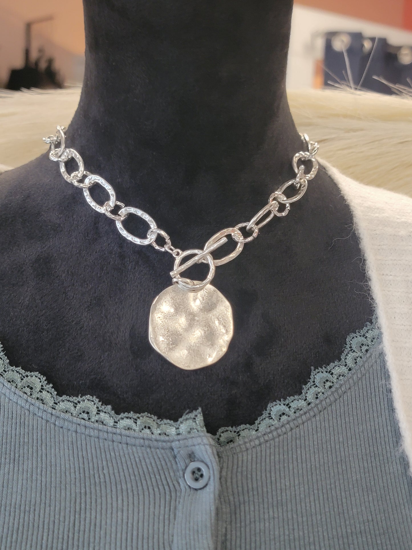 Hammered Link Necklace witih Coin Charm