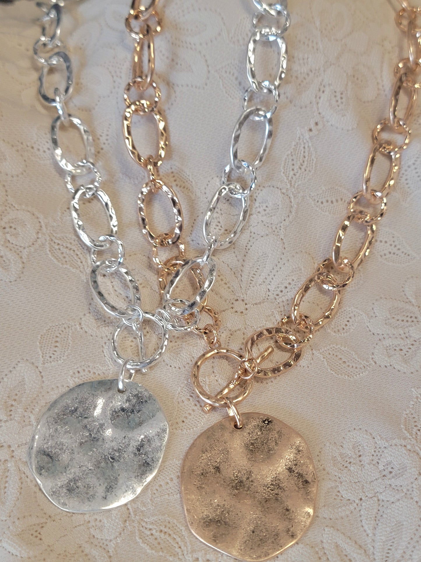 Hammered Link Necklace witih Coin Charm