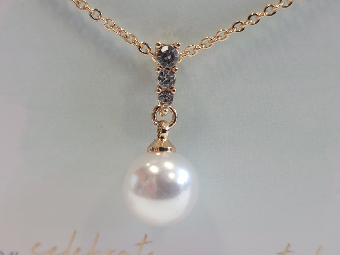 Pearl Pendant Necklace