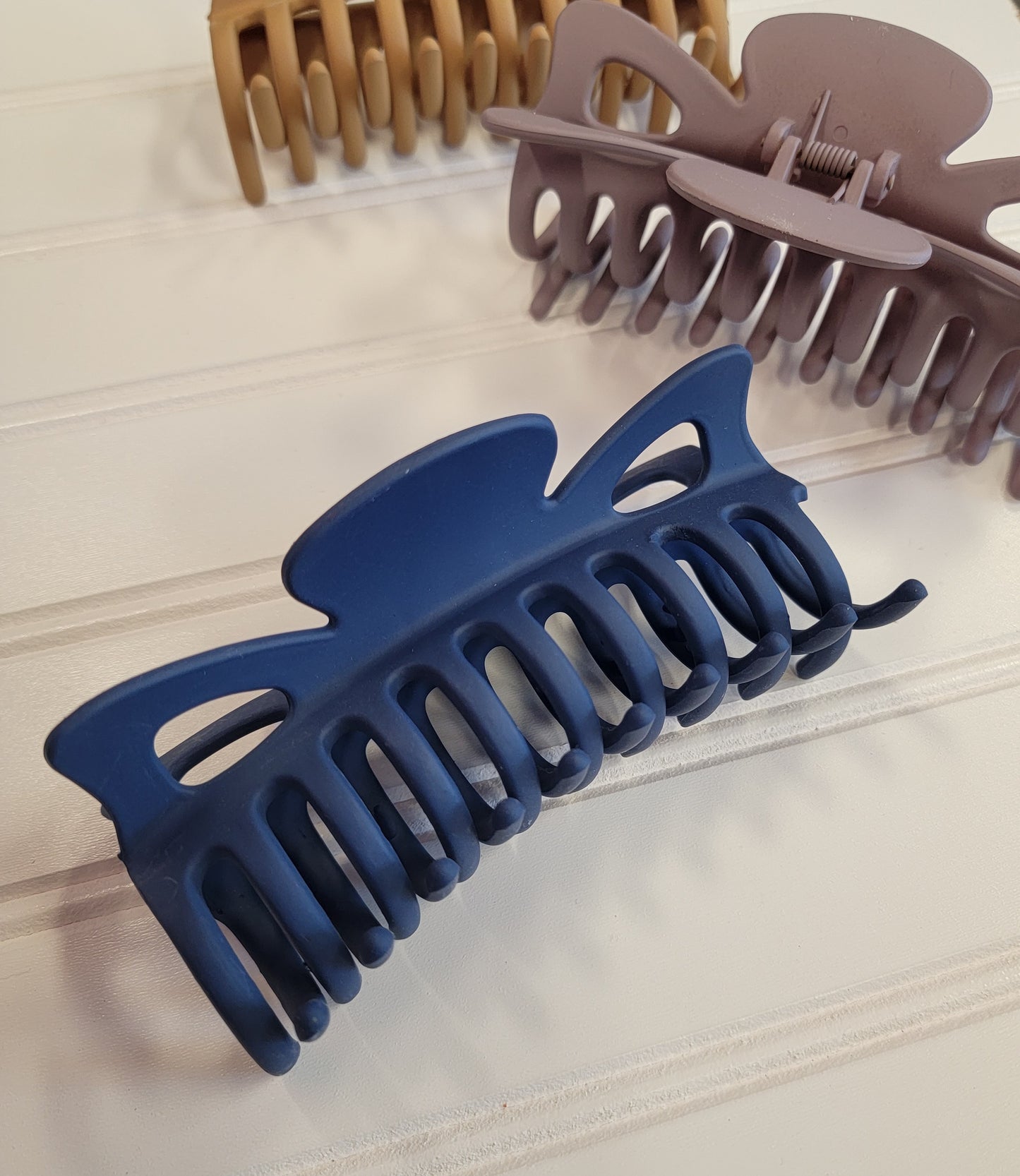 Matte Jumbo Hair Clip