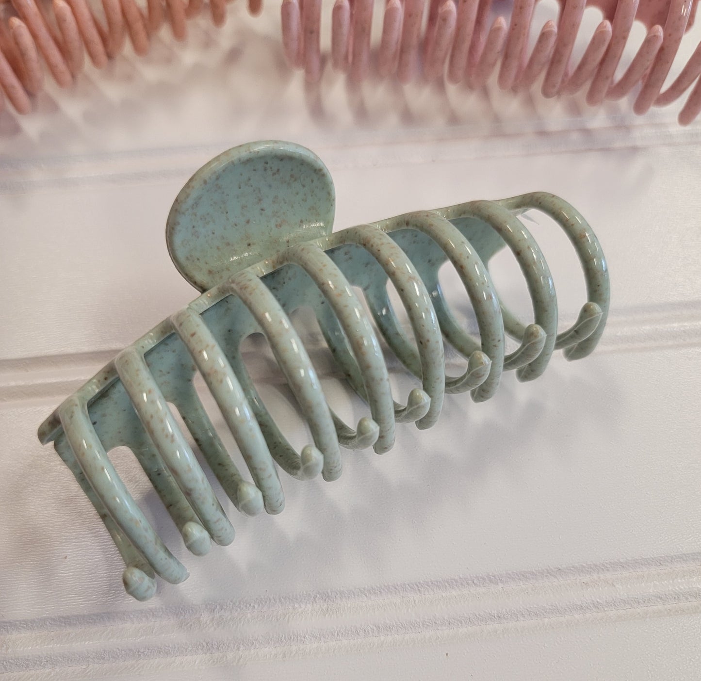 Dusted Round Hair Clip