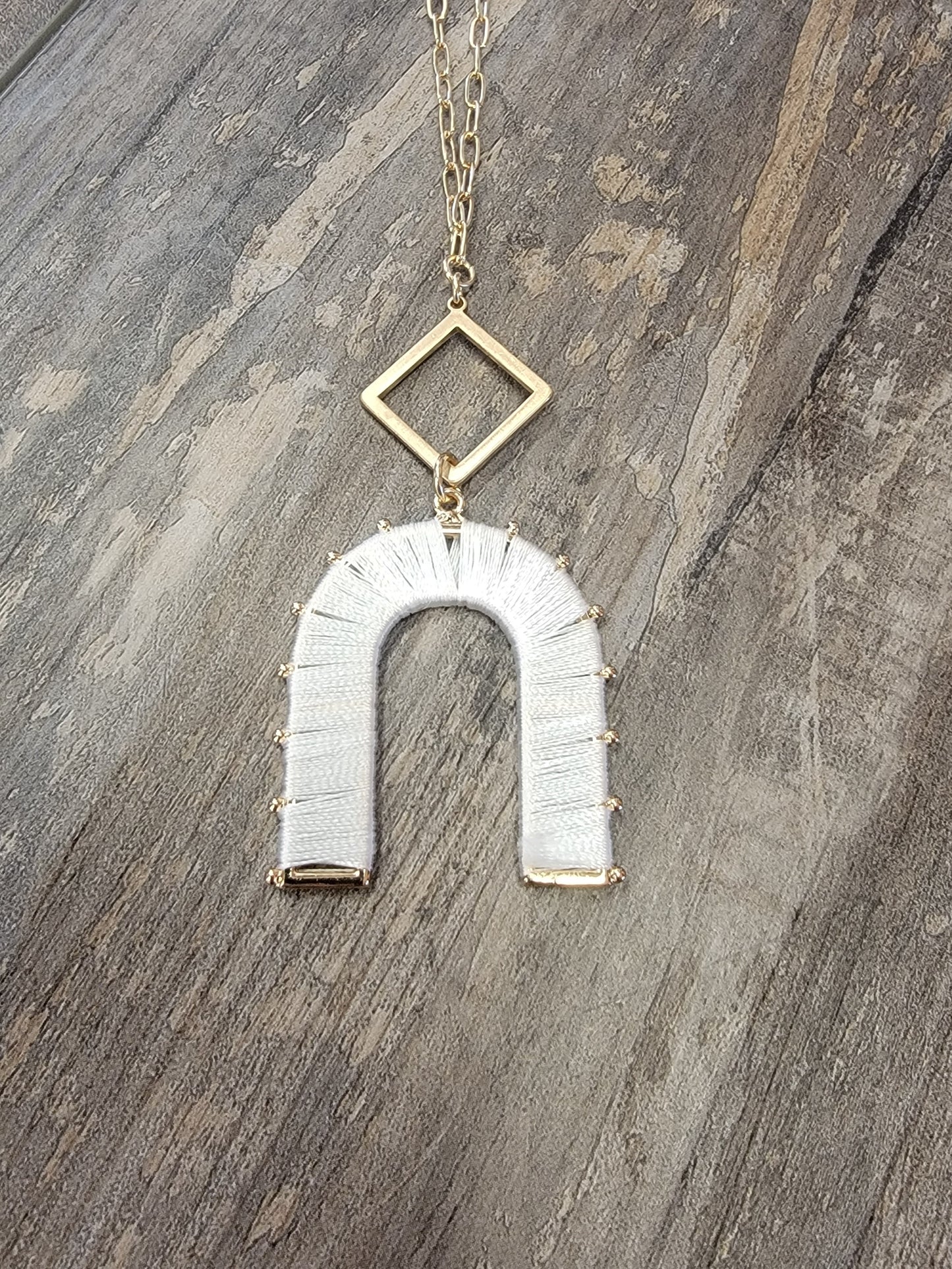 Threaded U Shape Necklace