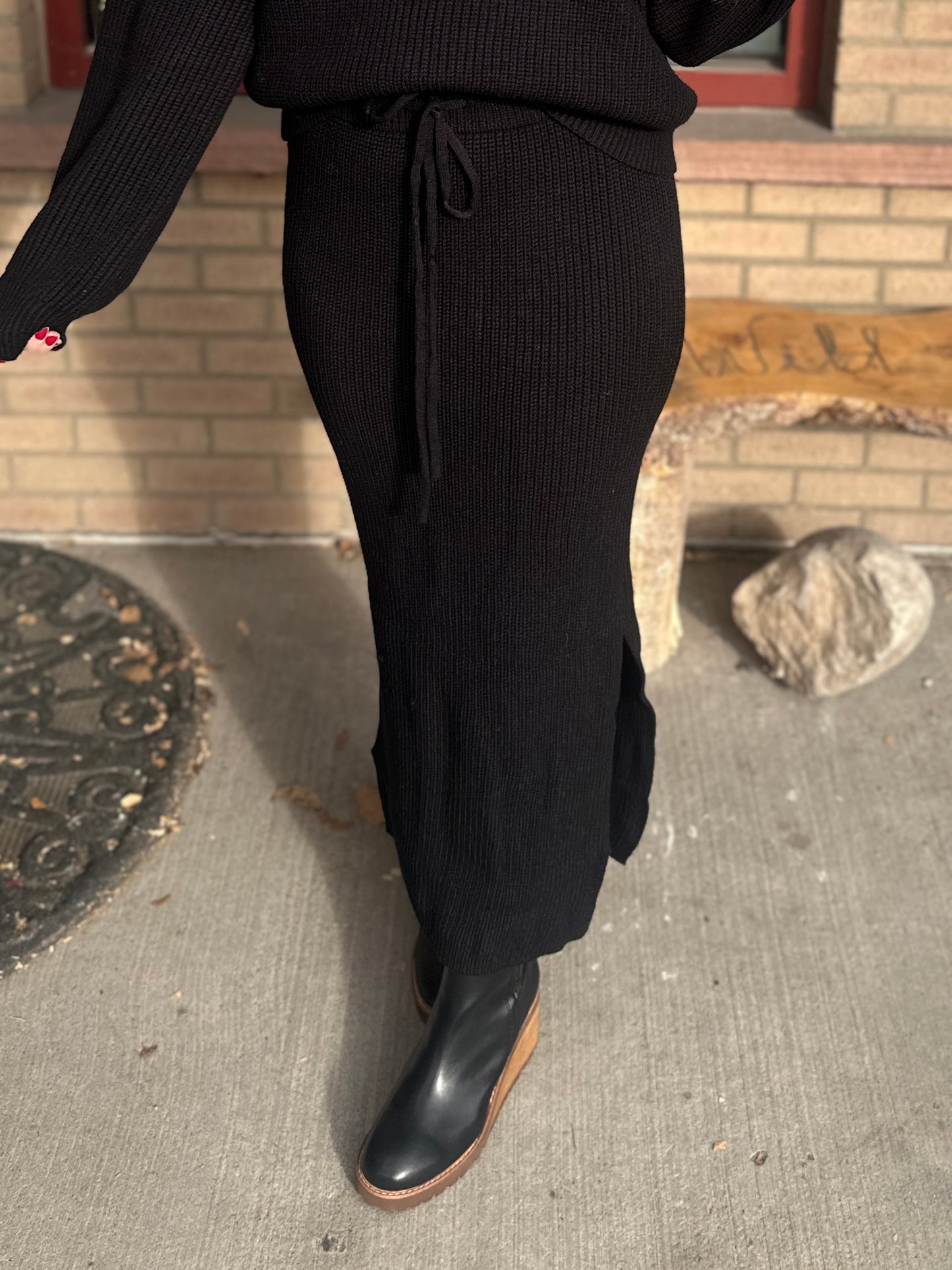 Black Midi Sweater Skirt