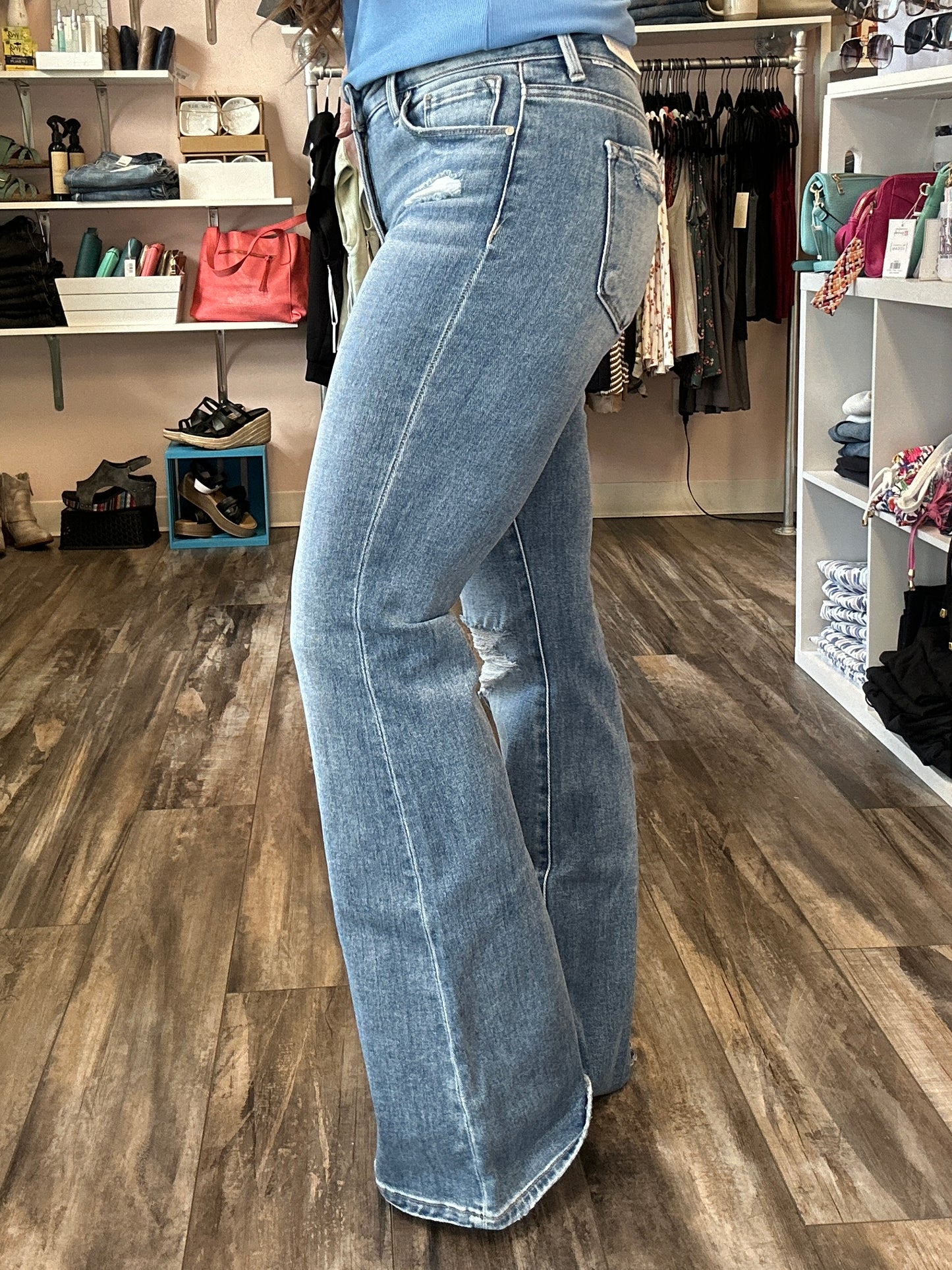 Distress Wendi Flares