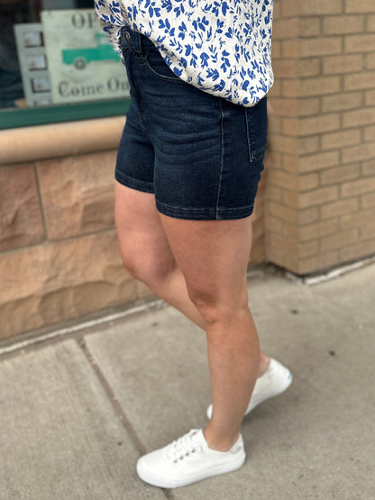 Susan Back Flap Pocket Short