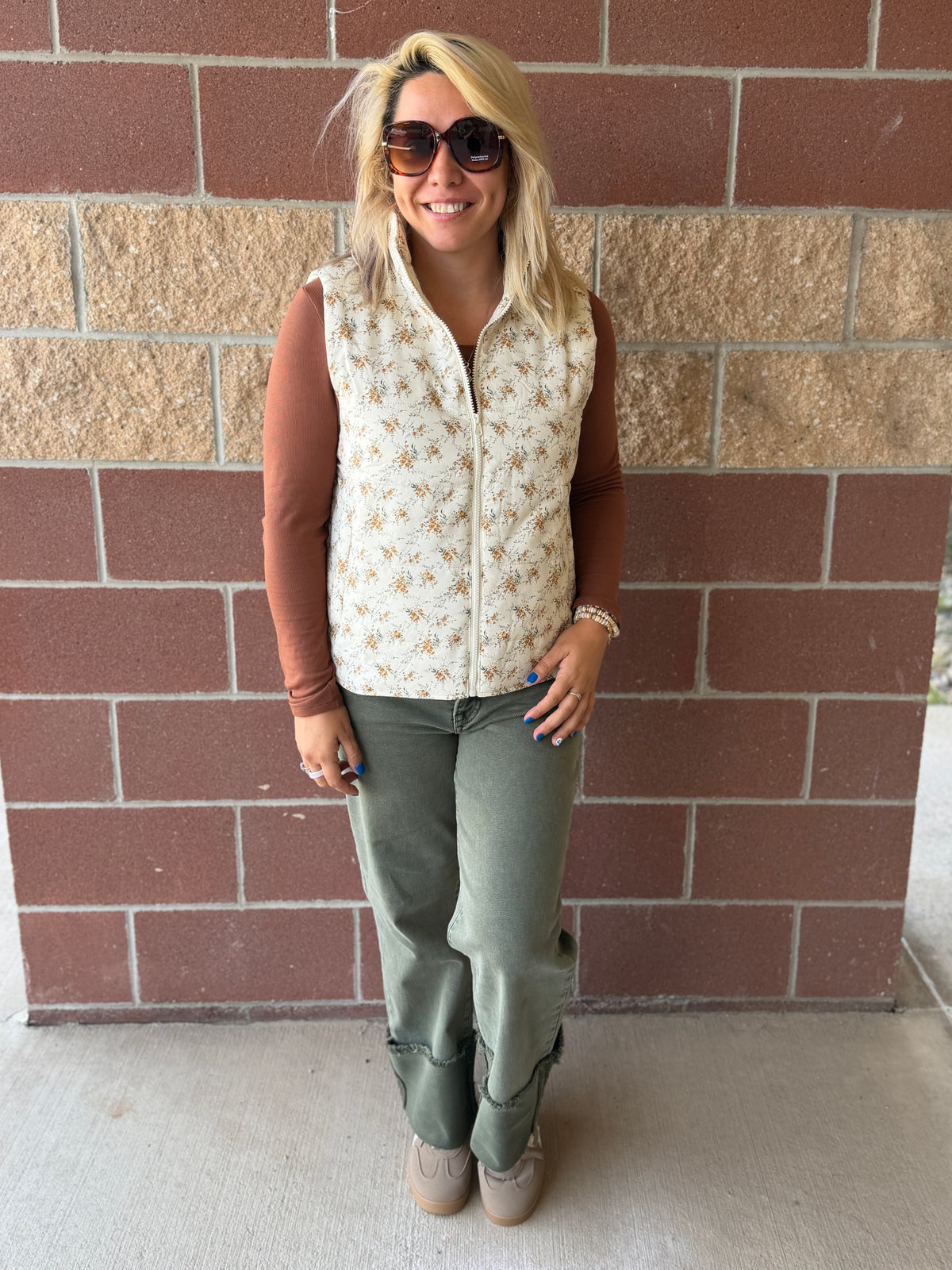 Ivory Floral Puff Vest