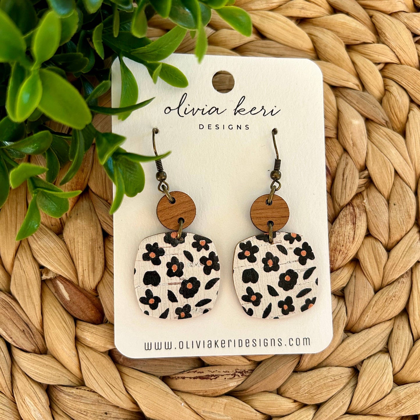 Nora - Blossom Dots