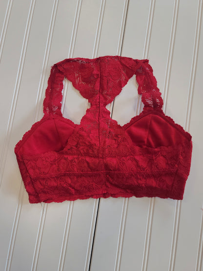 Racerback Scalloped Lace Bralette