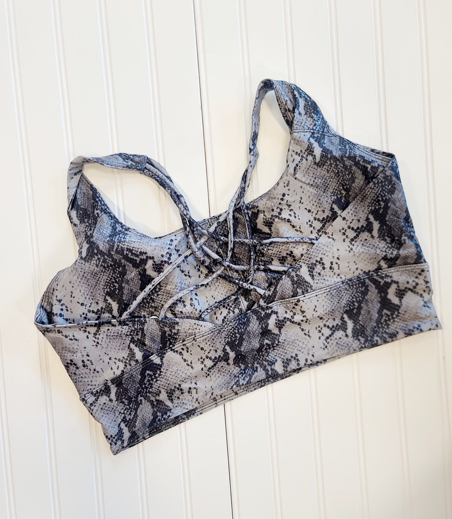 Criss Cross Sports Bra in Snake-Plus