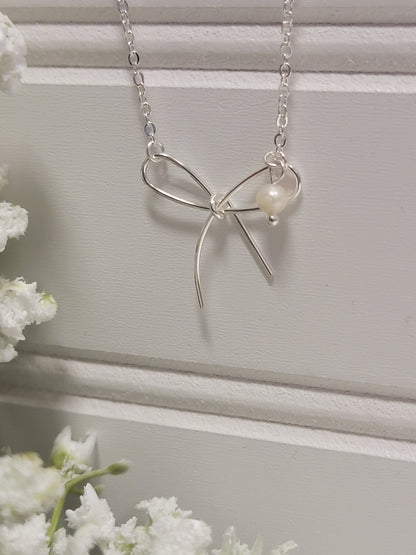 Silver Bow Necklace