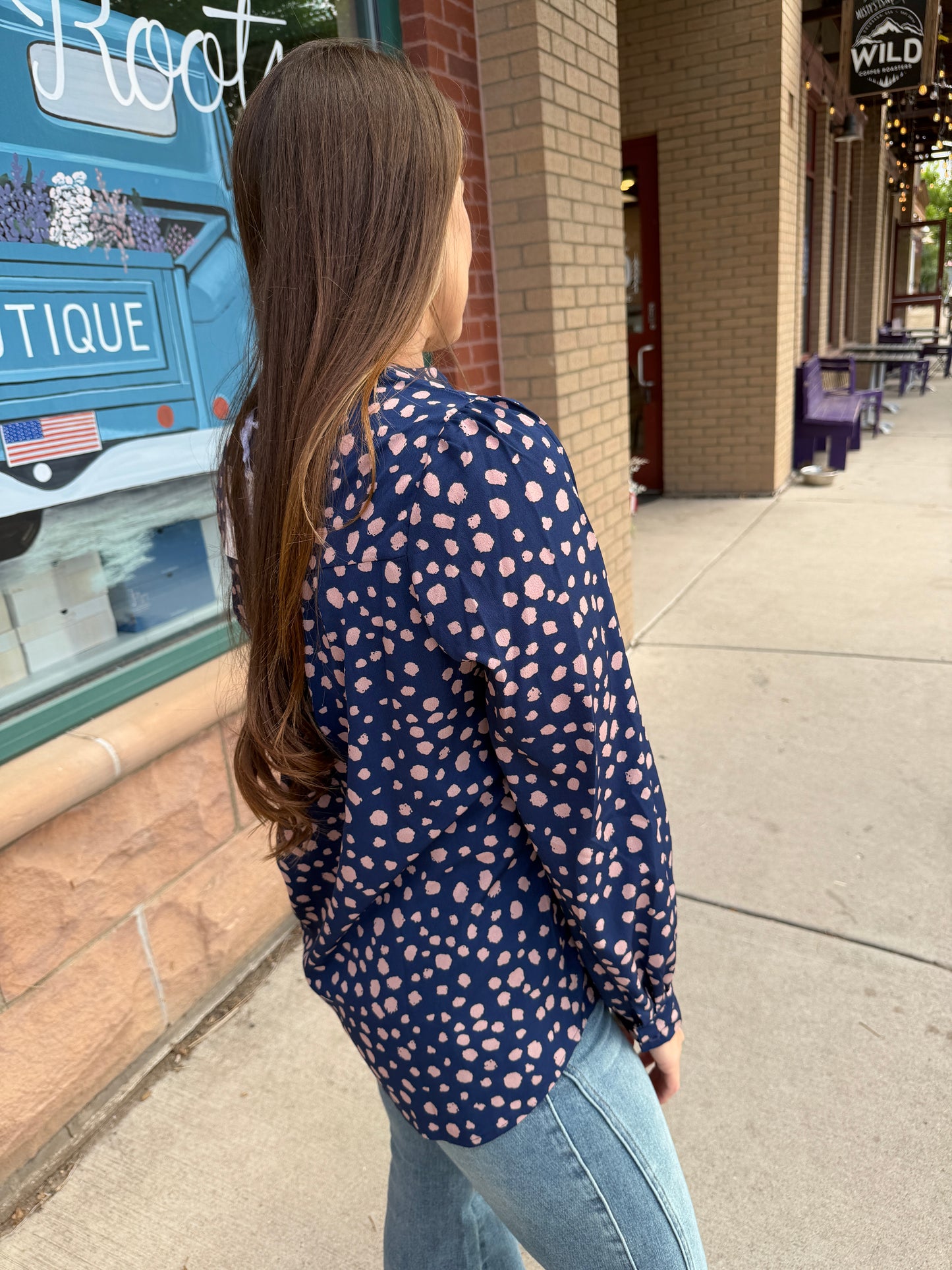 Suki V-Neck Printed Blouse