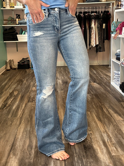 Distress Wendi Flares