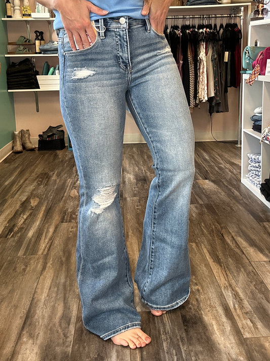 Distress Wendi Flares