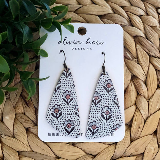 Zoe - Simply Flowers