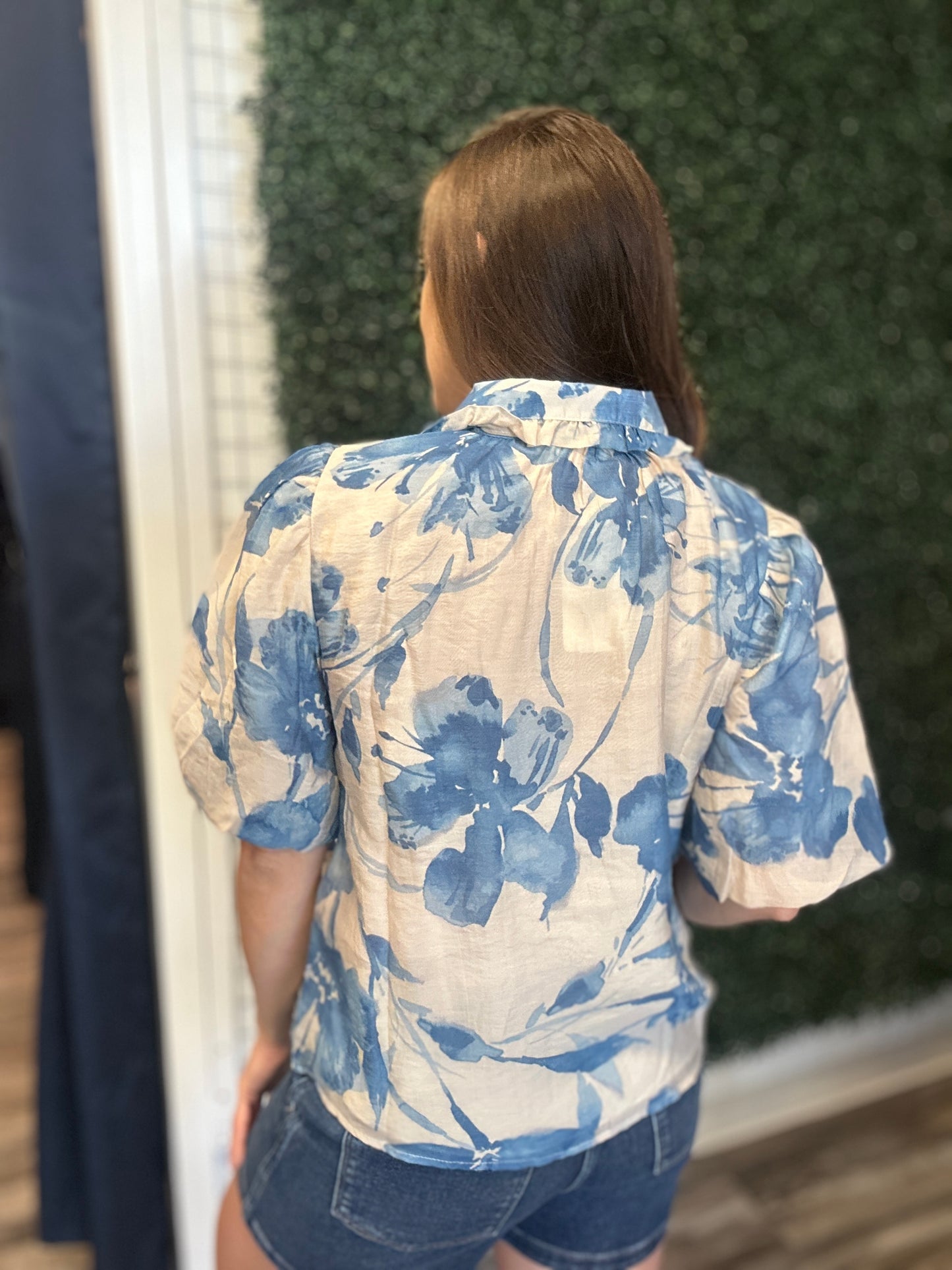 Lantern Floral Sleeve Blouse