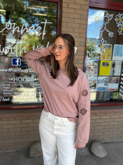 Knit Pullover Embroidery Top