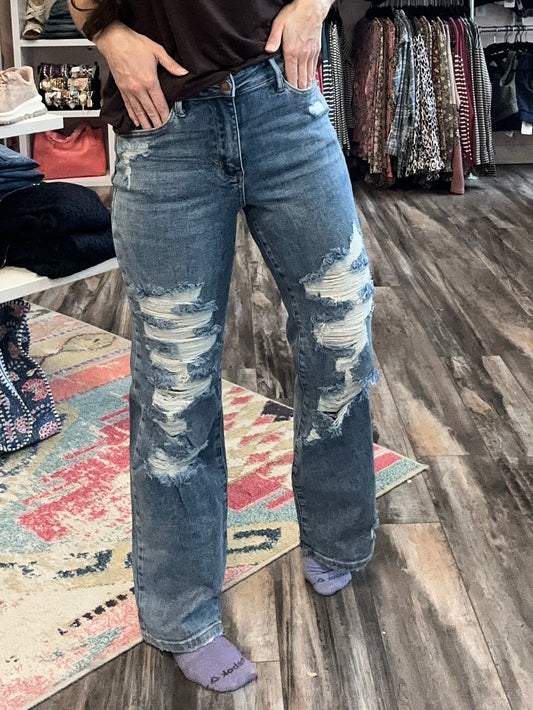Heavy Destroy Straight Laura Jeans
