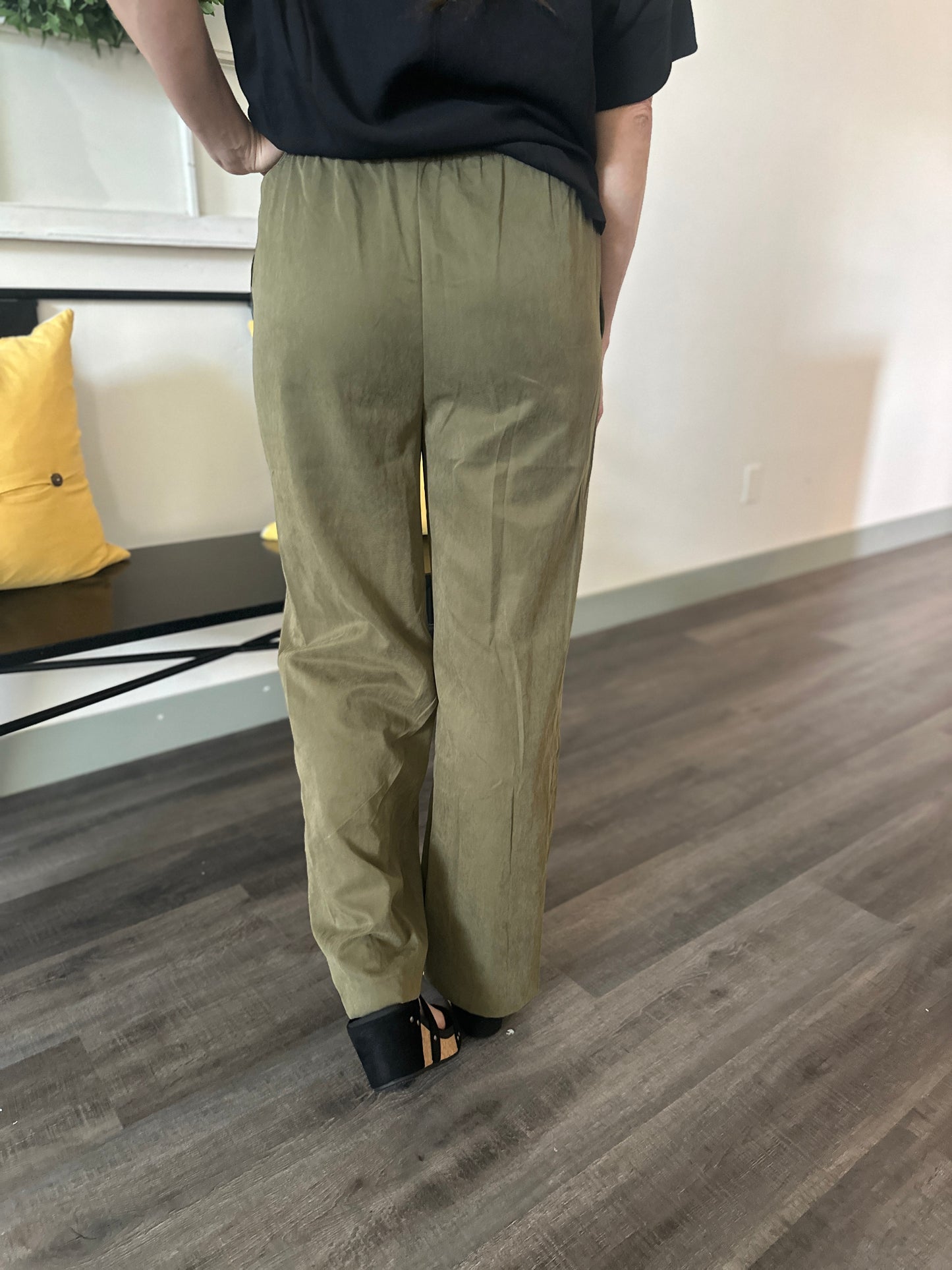 Olive Elastic Wide Leg Pants