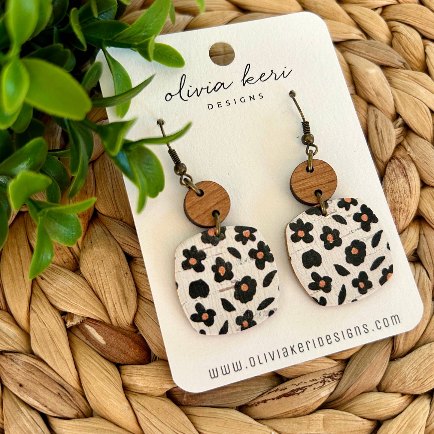 Nora - Blossom Dots