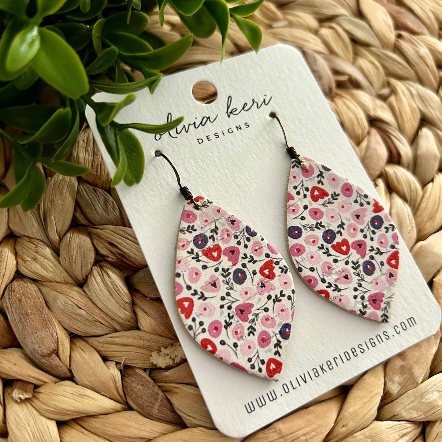 Olivia - Valentine's Floral Light