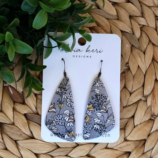 Zoe - Bluebell Buttercup