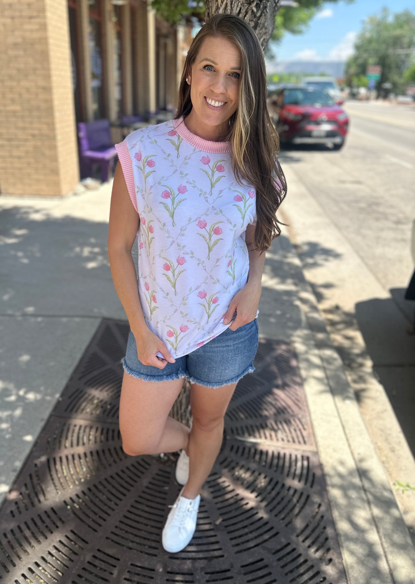 Drop Shoulder Short Sleeve Tulip Print Top
