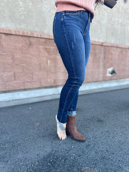 Straight Leg "Julia" Jeans