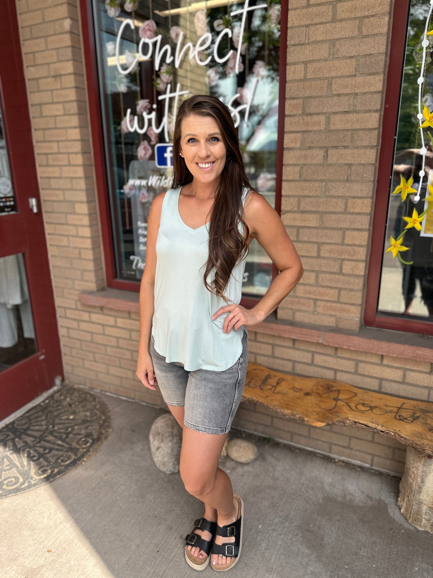 Basic V-Neck Tank