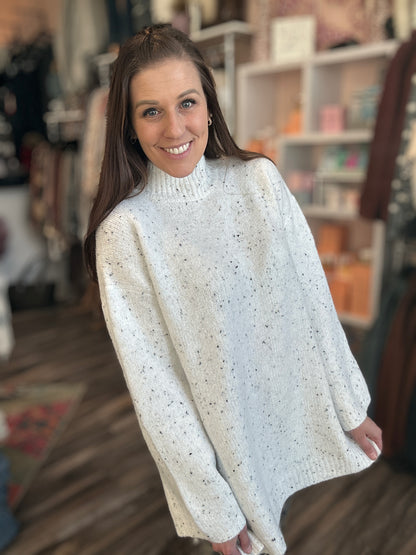 Yarn Knit Speckled Turtleneck Sweater