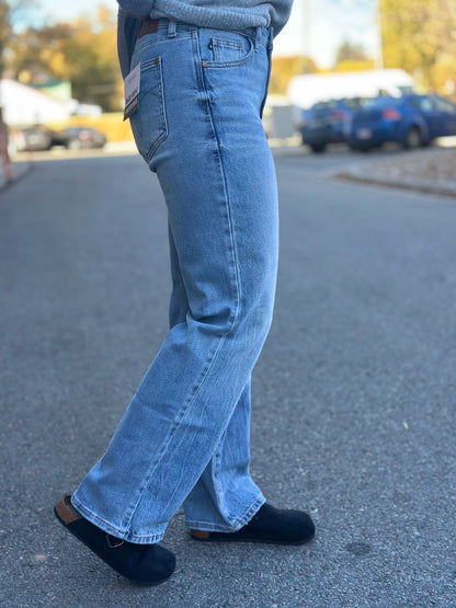 Ridged Magic Straight Leg Jeans