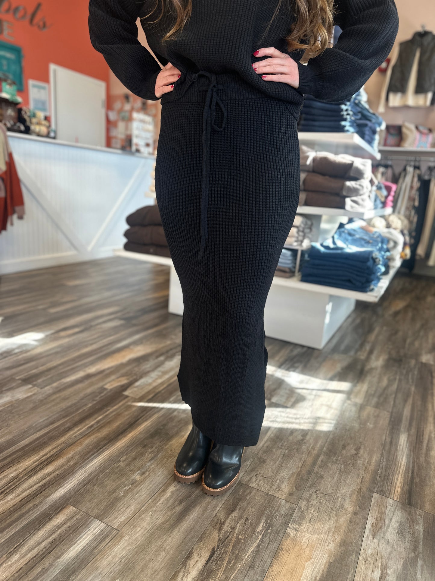 Black Midi Sweater Skirt