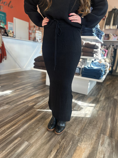Black Midi Sweater Skirt