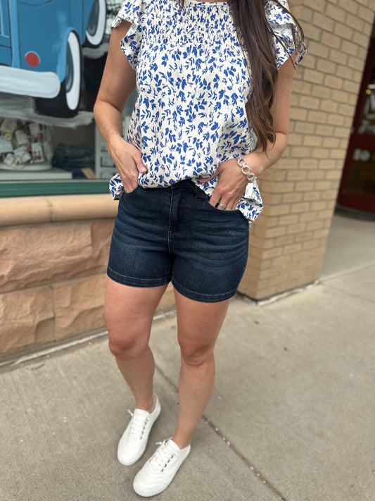 Susan Back Flap Pocket Short