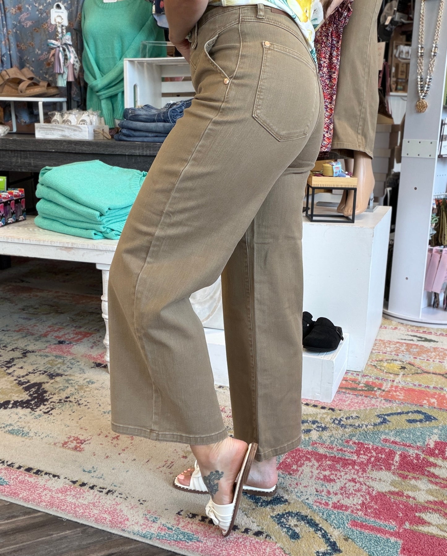 Ankle Wide w/ Vintage Front Yoke
