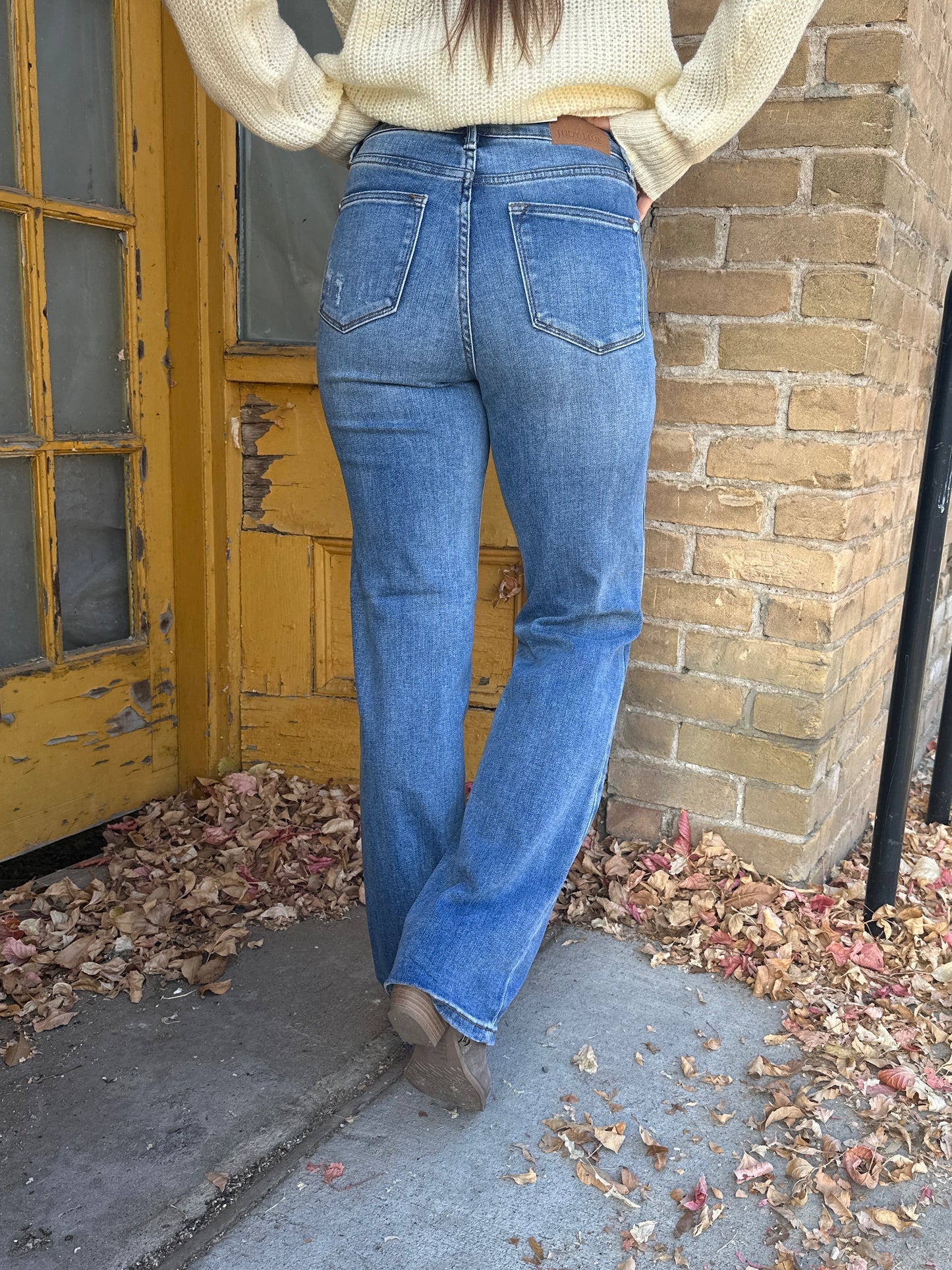 90's Straight Leg Jeans